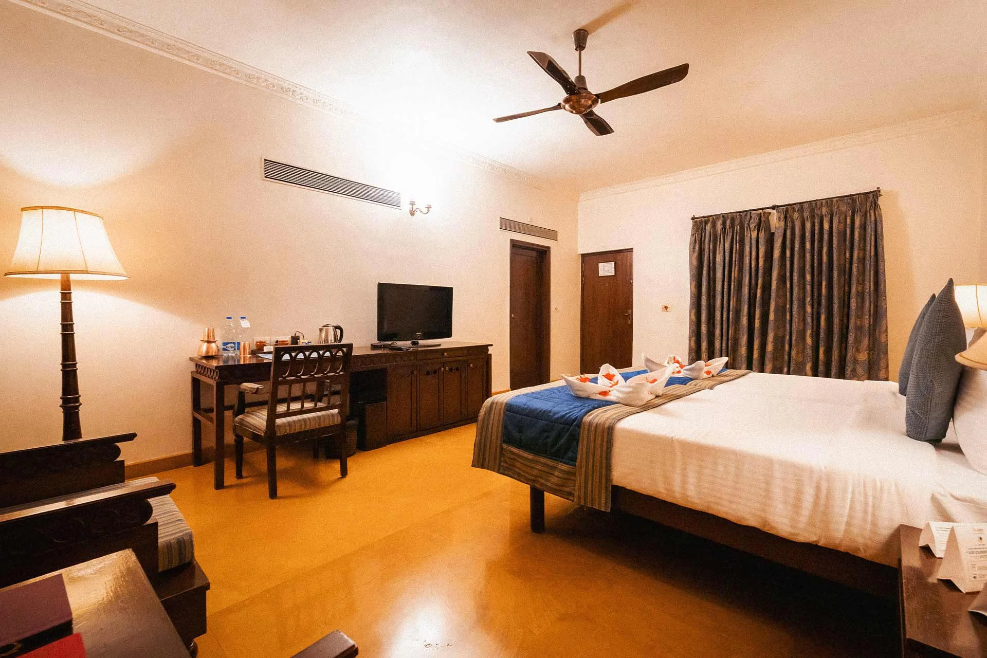 Luxurious Kholi Room at Fort JadhavGADH Resort near Pune